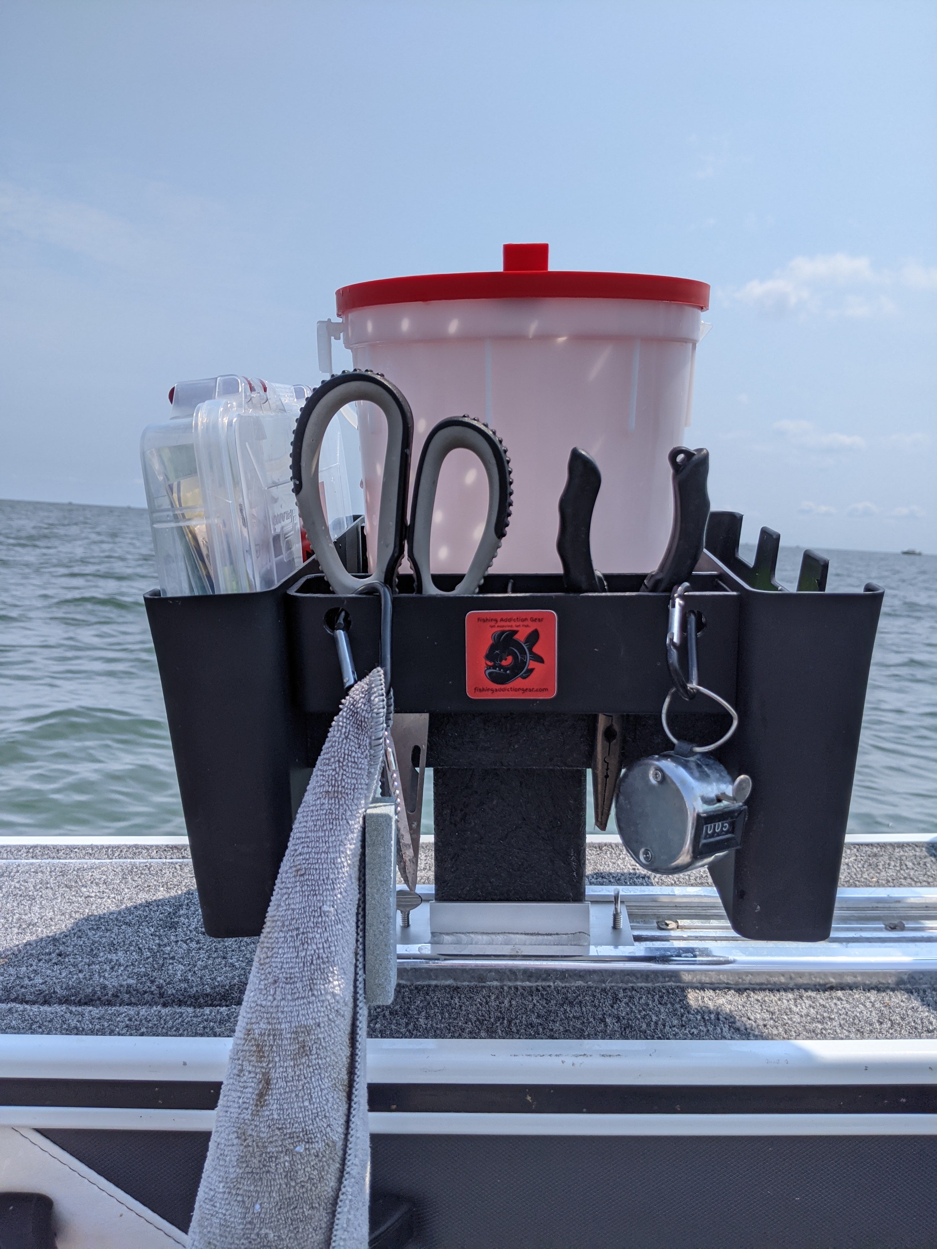 Multi-species Combo Track Mount Caddy System – Fishing Addiction Gear